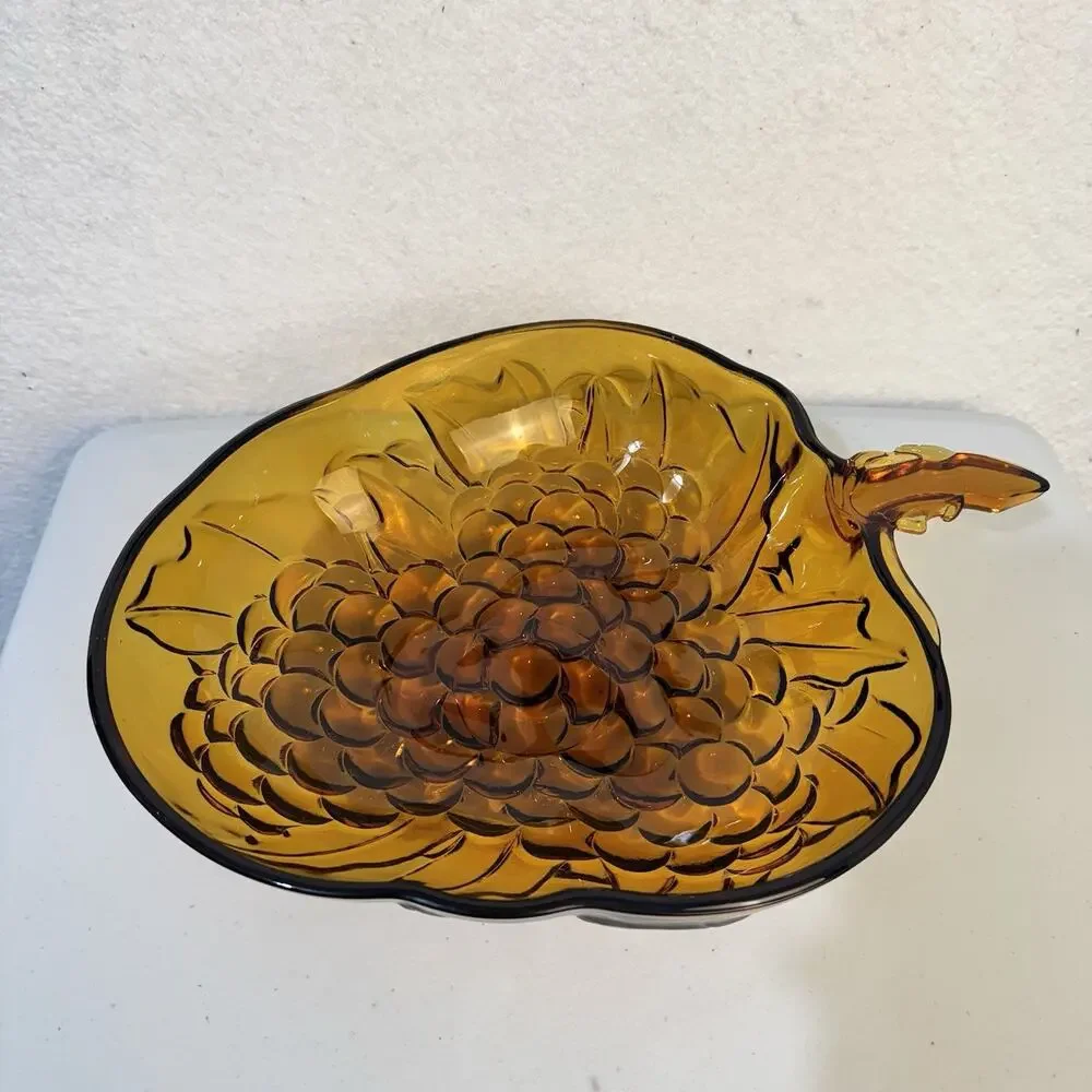 Indiana Glass Amber Glass Grape Pattern Fruit Bowl Serving Dish Retro VTG 70’s